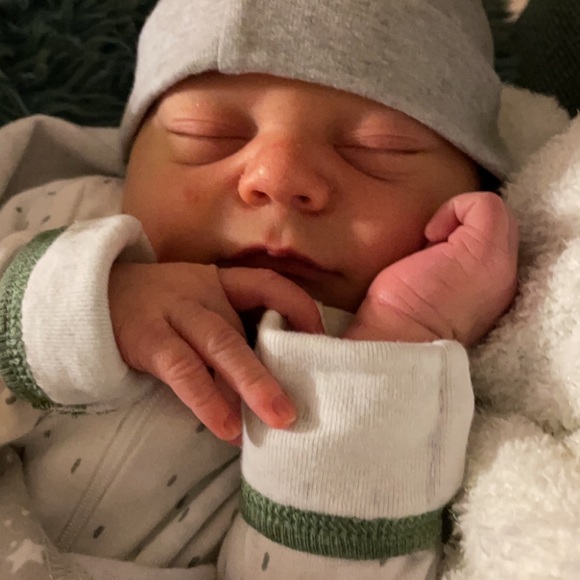 Meet your Posher, Emilyanne - Picture 11 of 11